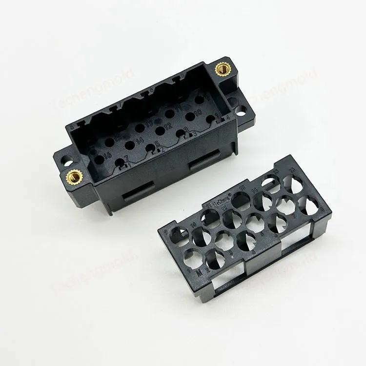 特诚科技PBT精密注塑件实拍 1
